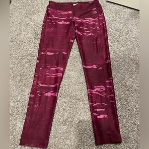NWOT The North Face. Purple/pinkish leggings. Size small